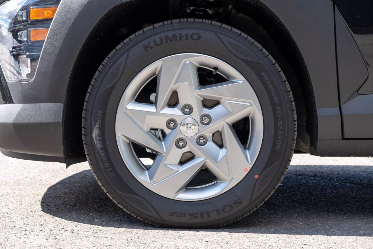 2026 Hyundai KONA 2.0L Essential AWD Photo