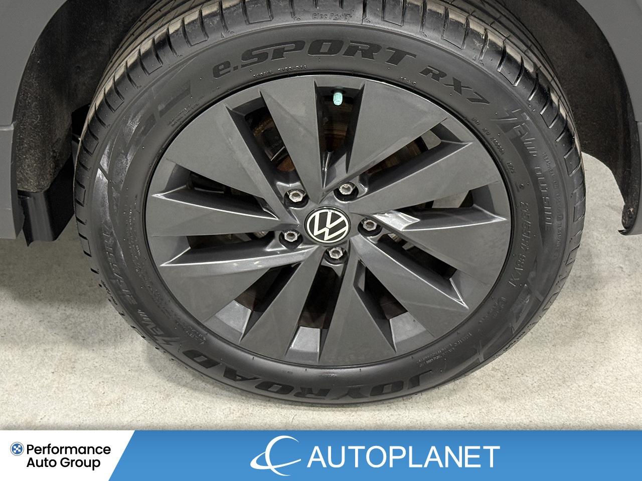 2024 Volkswagen Taos Comfortline, Back Up Cam, Apple CarPlay! Photo