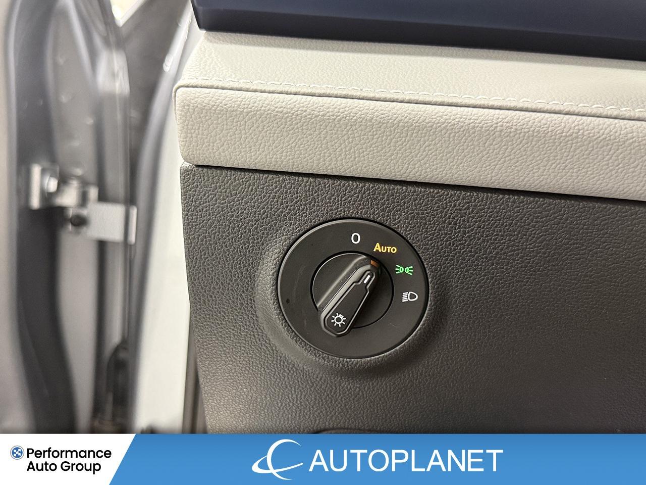 2024 Volkswagen Taos Comfortline, Back Up Cam, Apple CarPlay! Photo