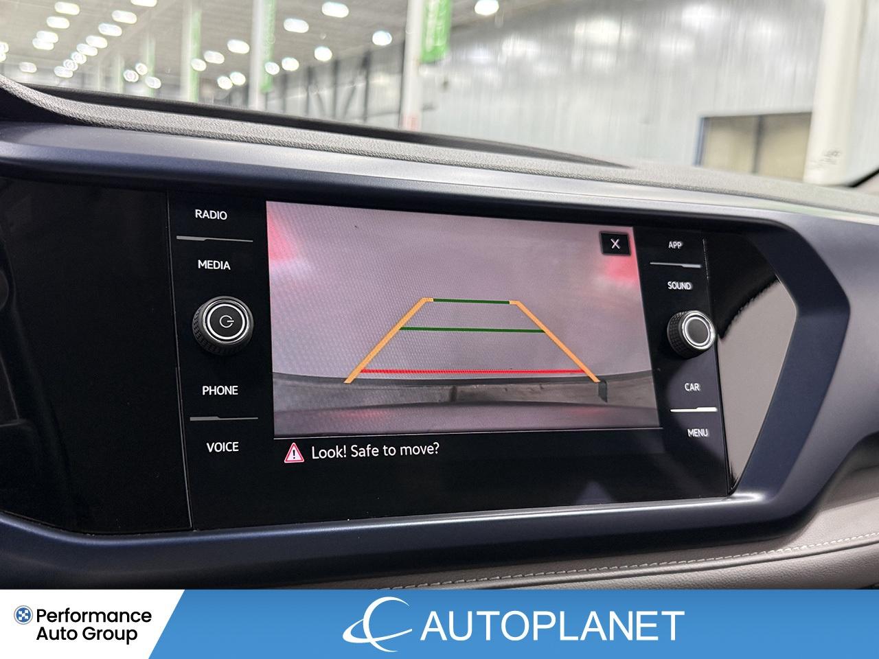 2024 Volkswagen Taos Comfortline, Back Up Cam, Apple CarPlay! Photo