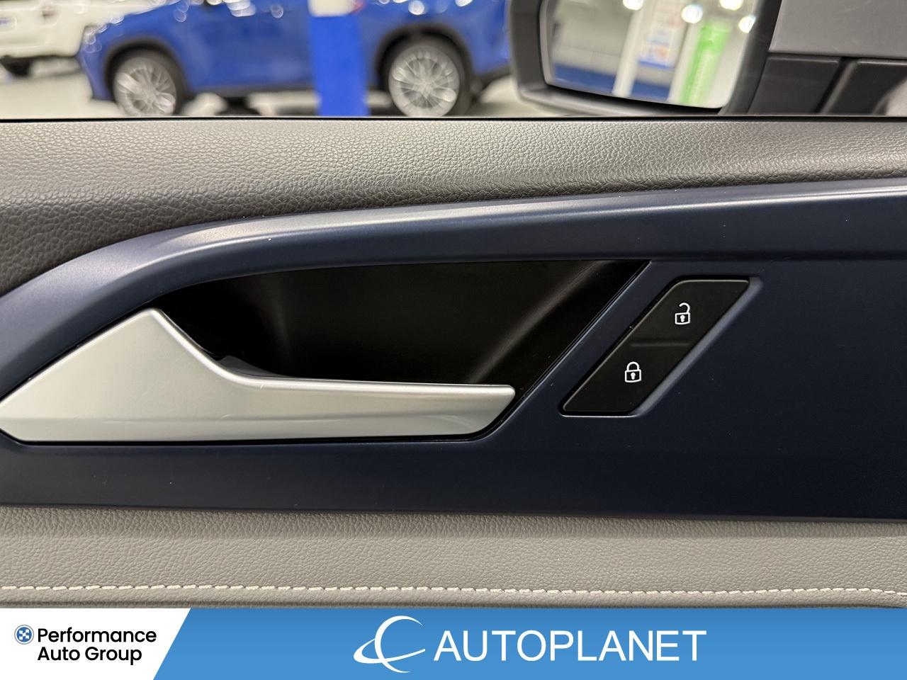 2024 Volkswagen Taos Comfortline, Back Up Cam, Apple CarPlay! Photo