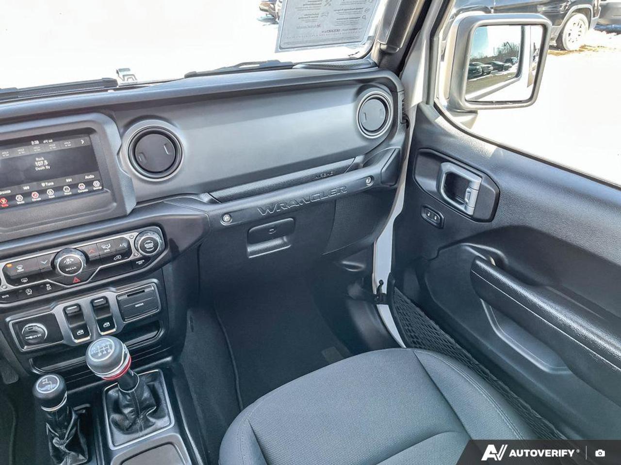2022 Jeep Wrangler Sport S Photo