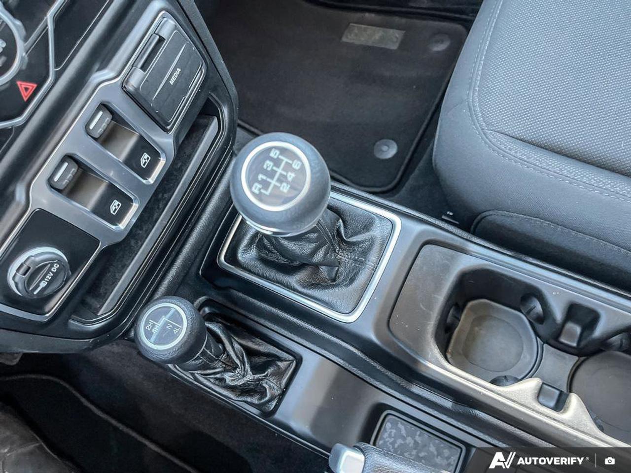 2022 Jeep Wrangler Sport S Photo