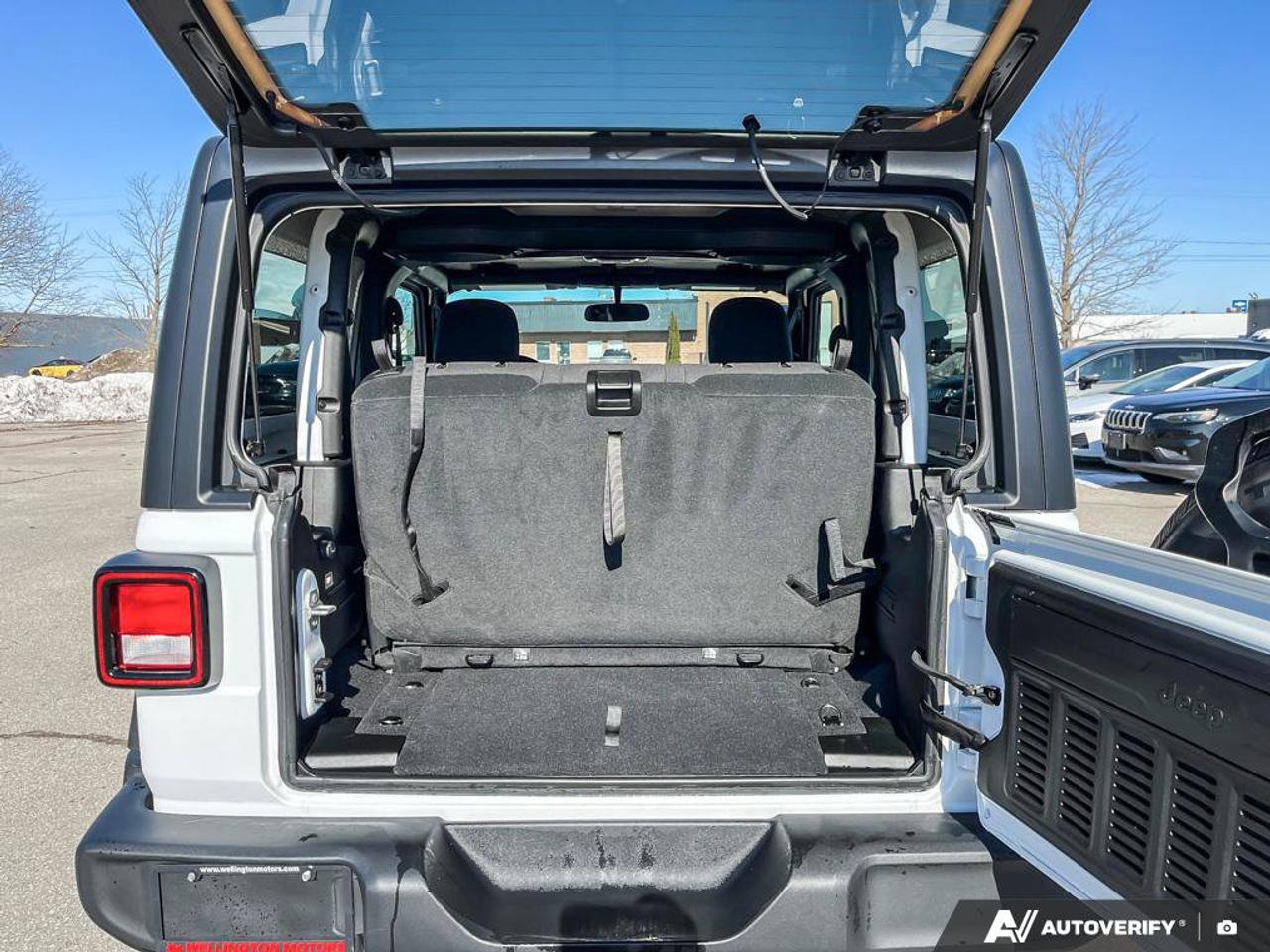 2022 Jeep Wrangler Sport S Photo