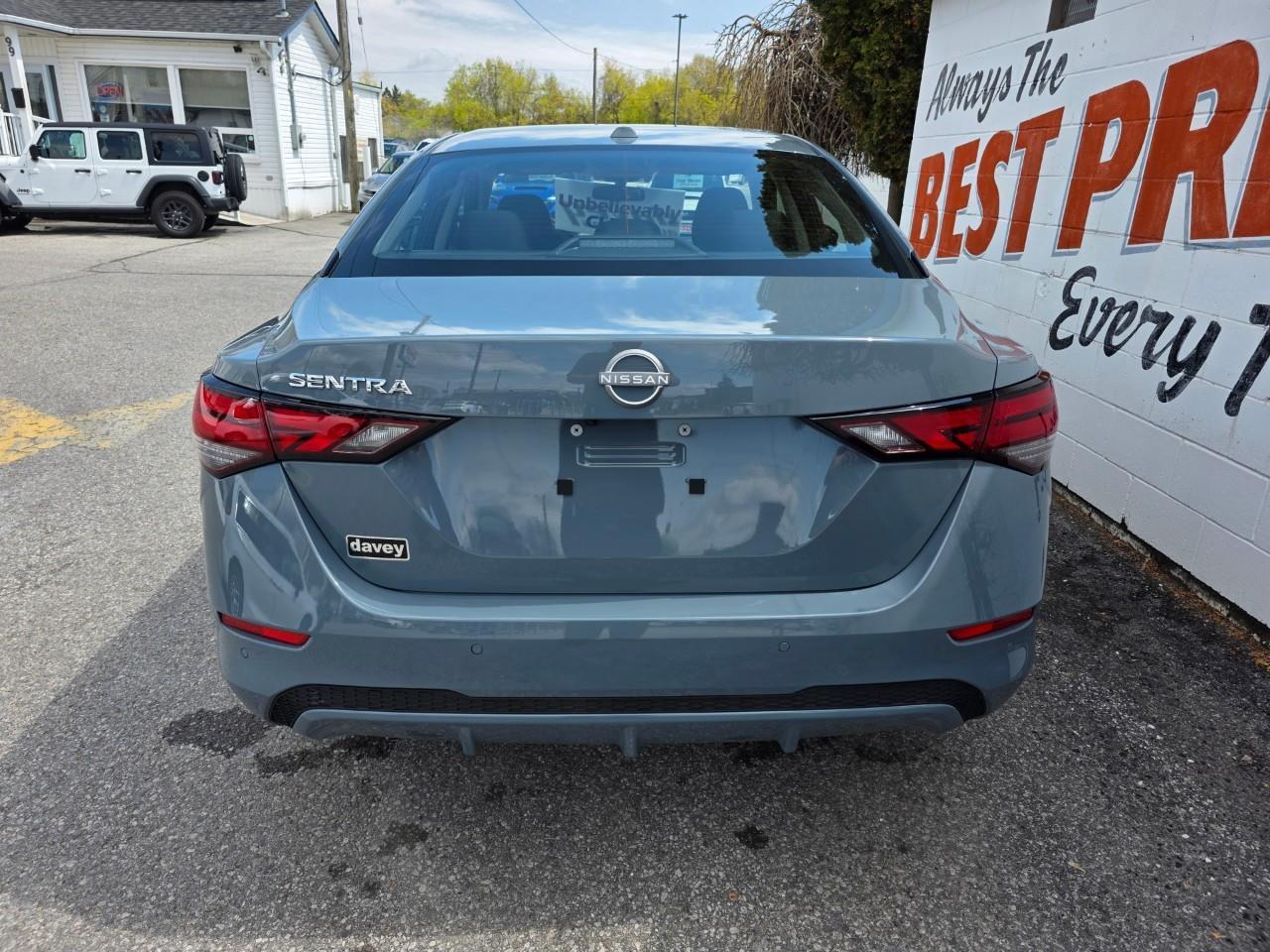 2025 Nissan Sentra SV 4DR SEDAN Photo