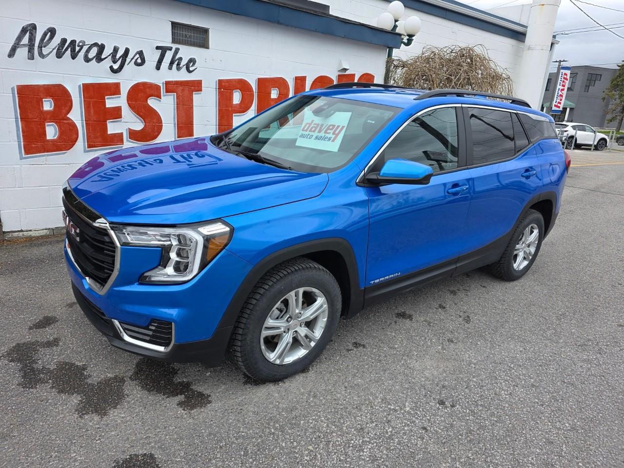 2024 GMC Terrain SLE 4dr All-Wheel Drive Photo3