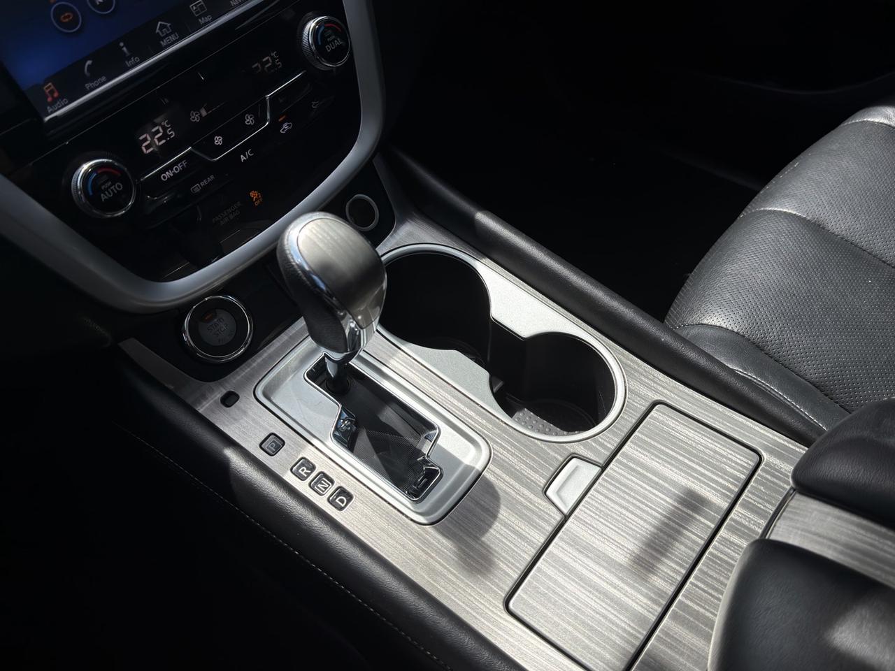 2016 Nissan Murano SL AWD   Leather   Pano Roof   Navi Photo