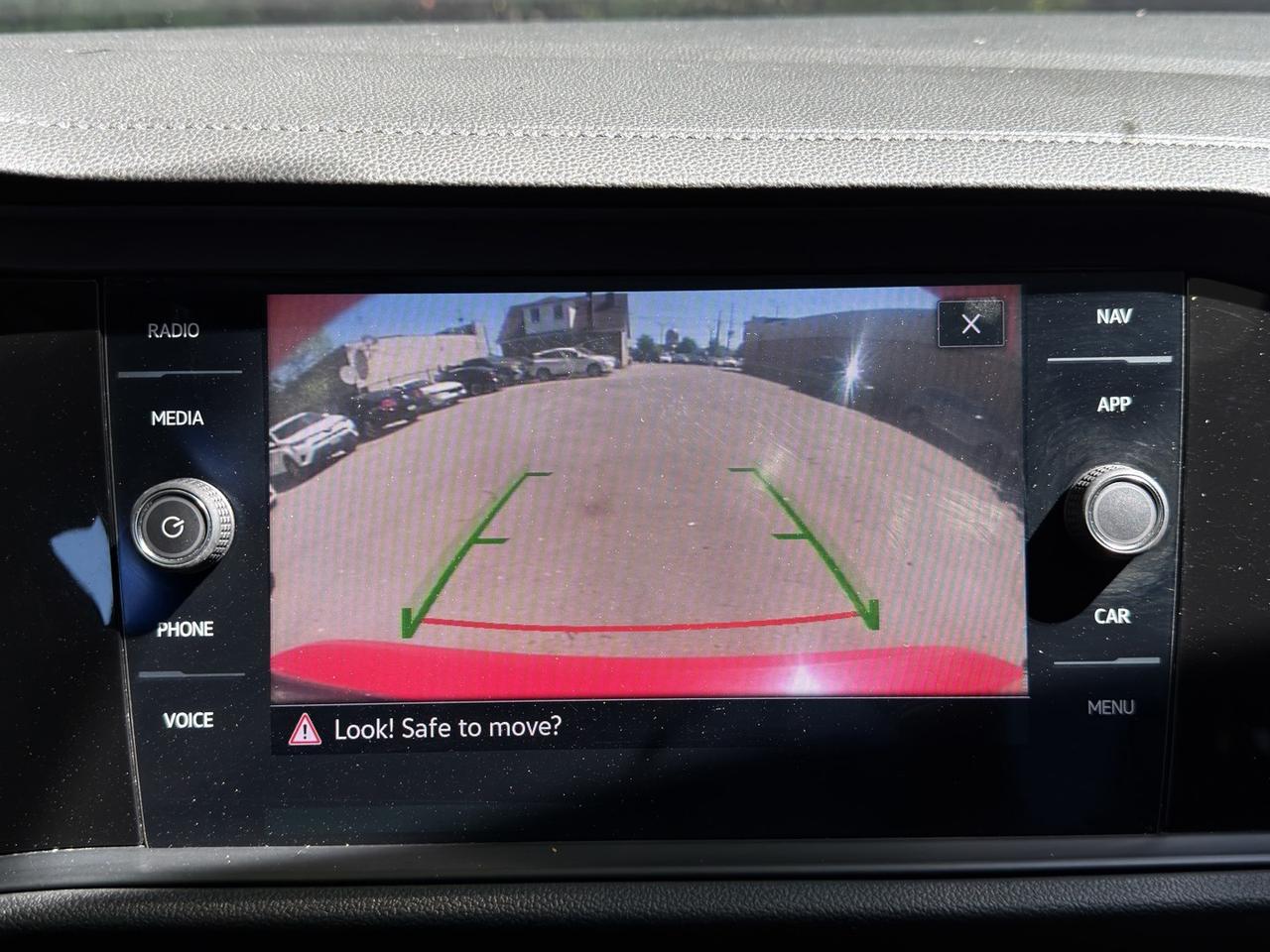 2021 Volkswagen Jetta Highline   Navi   Sunroof   Leather Photo