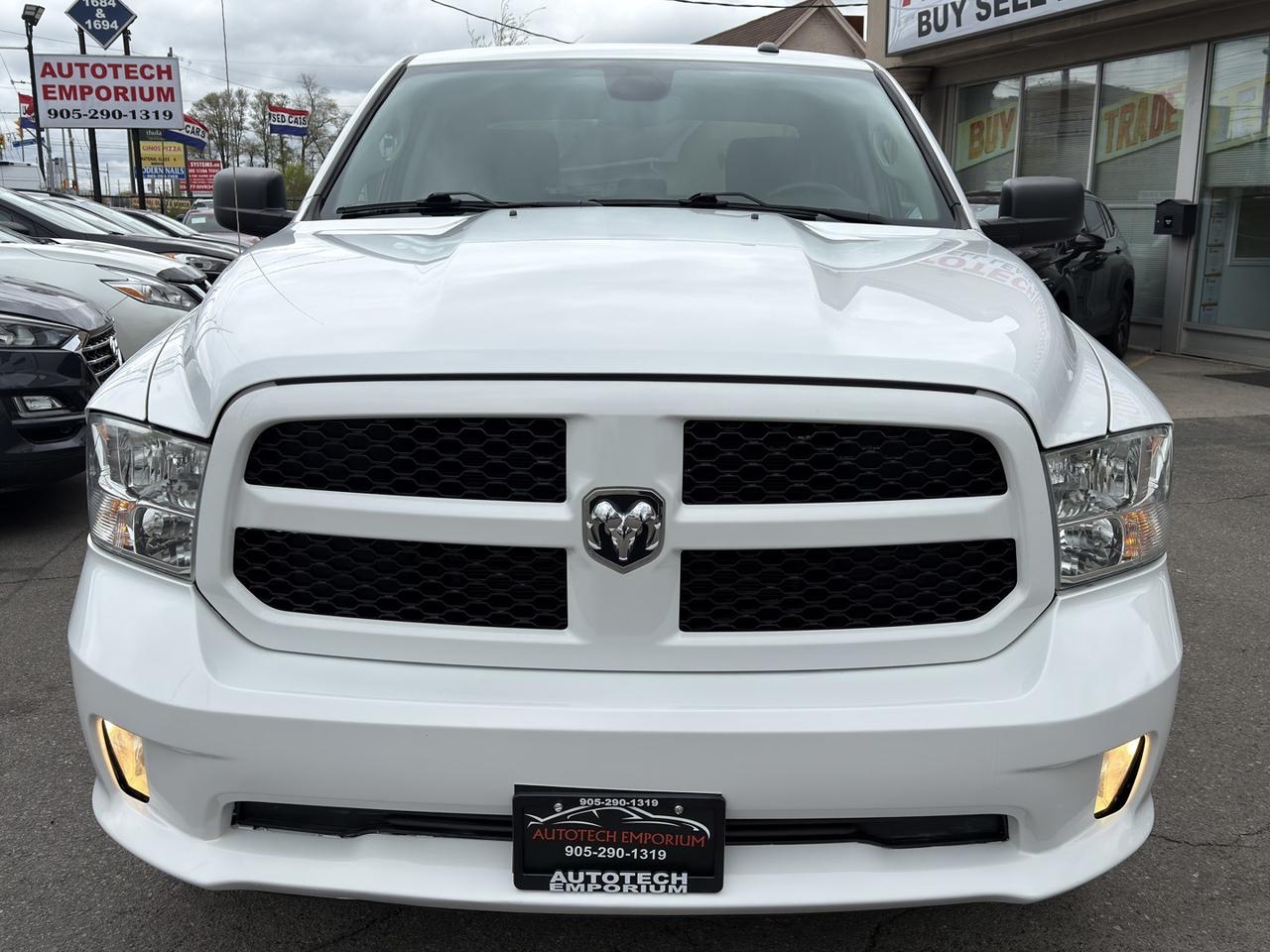 2021 RAM 1500 Classic Express Crew Cab 5.7 Hemi 4X4   Rev Cam   Bluetoot Photo