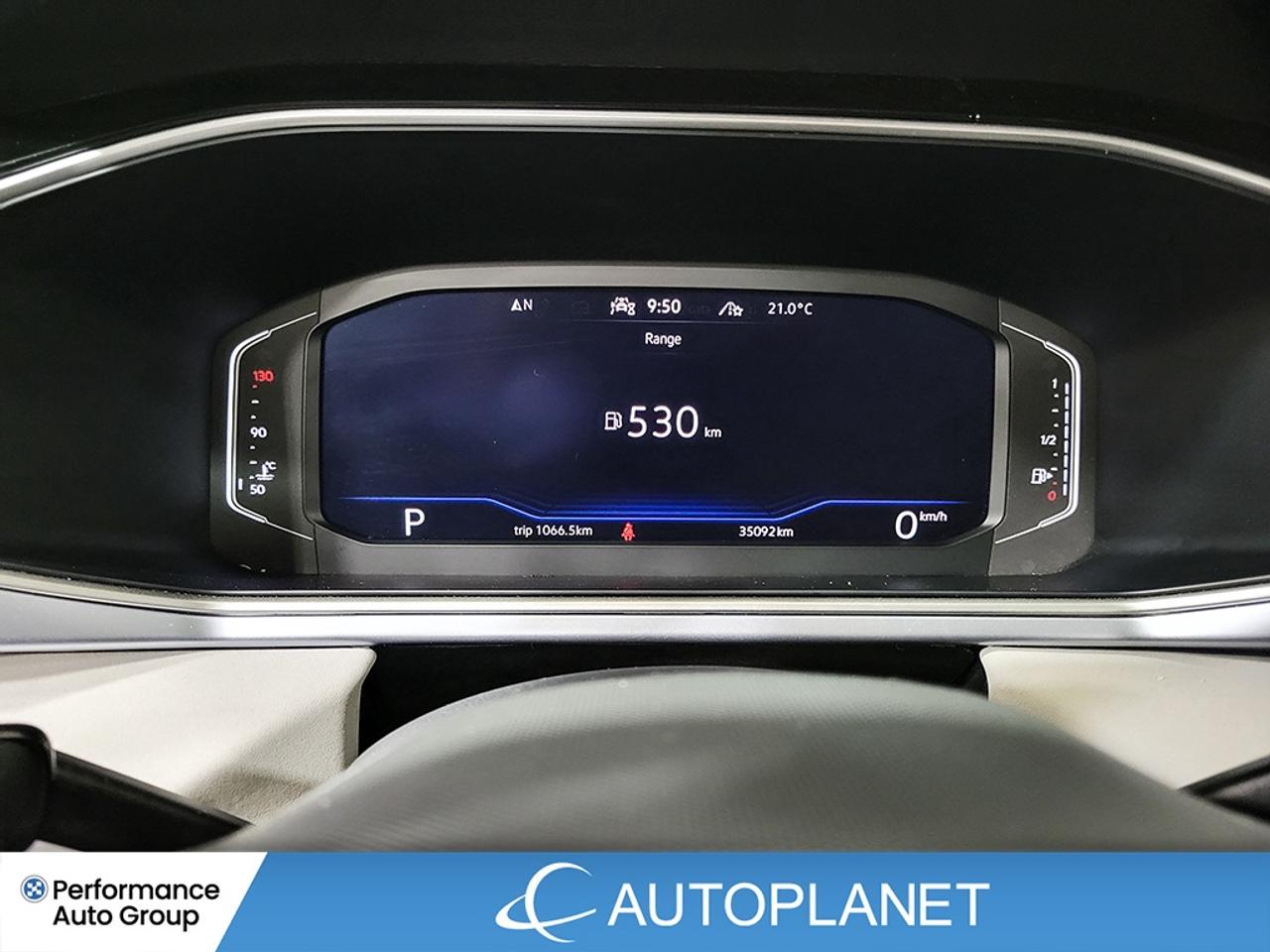 2025 Volkswagen Taos Comfortline AWD, Heated Seats, Apple CarPlay! Photo