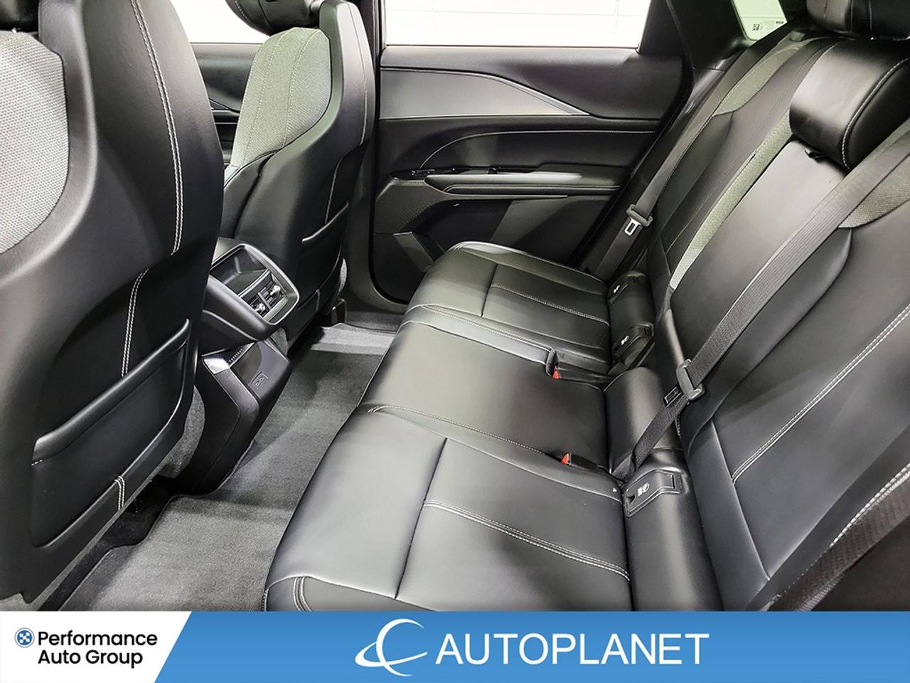 2024 Cadillac LYRIQ Tech AWD, Back Up Cam, 494 Range km (est) Photo