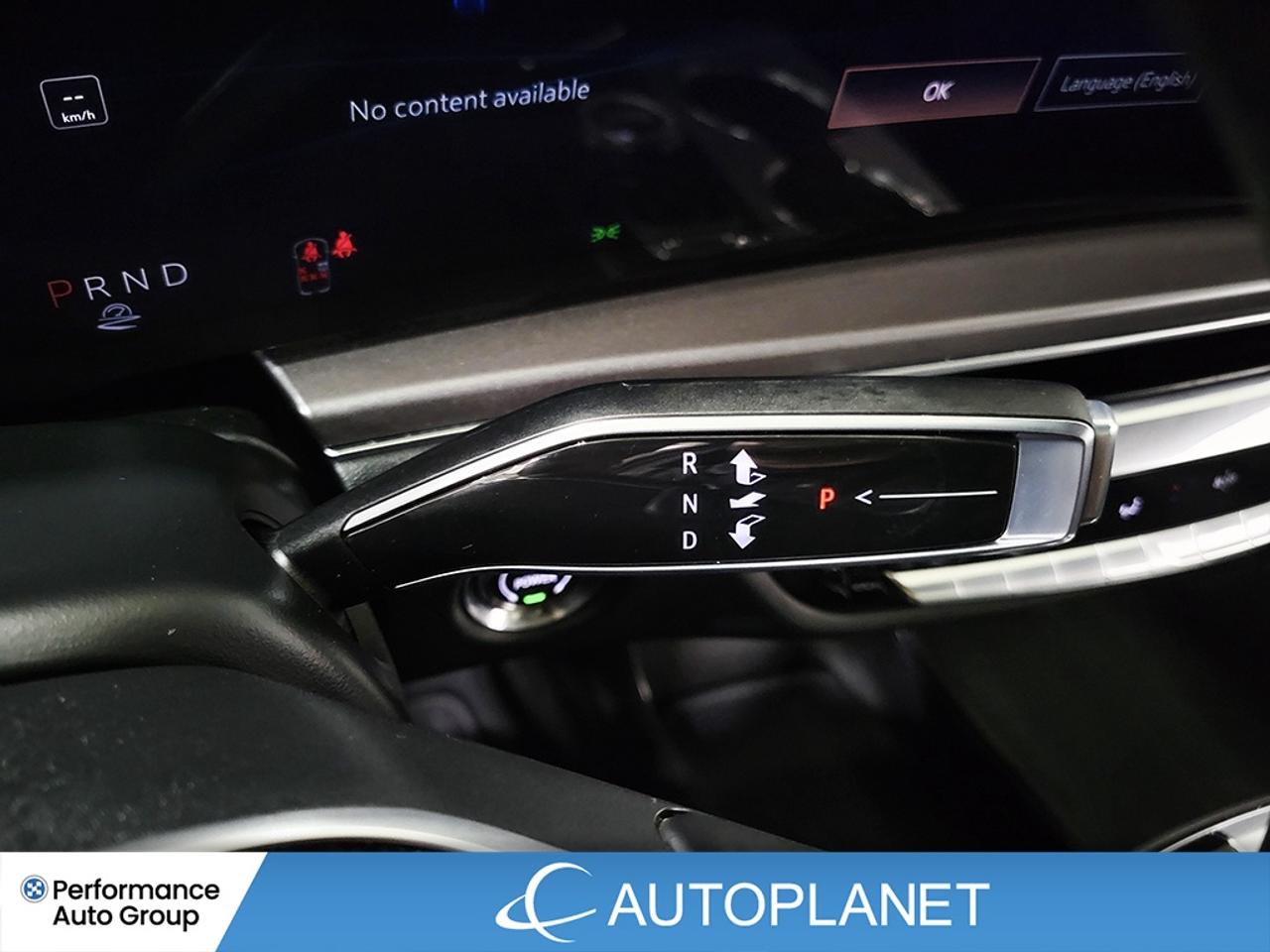 2024 Cadillac LYRIQ Tech AWD, Back Up Cam, 494 Range km (est) Photo