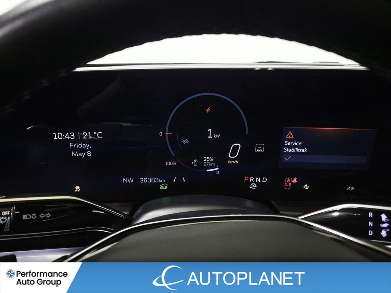 2024 Cadillac LYRIQ Tech AWD, Back Up Cam, 494 Range km (est) Photo