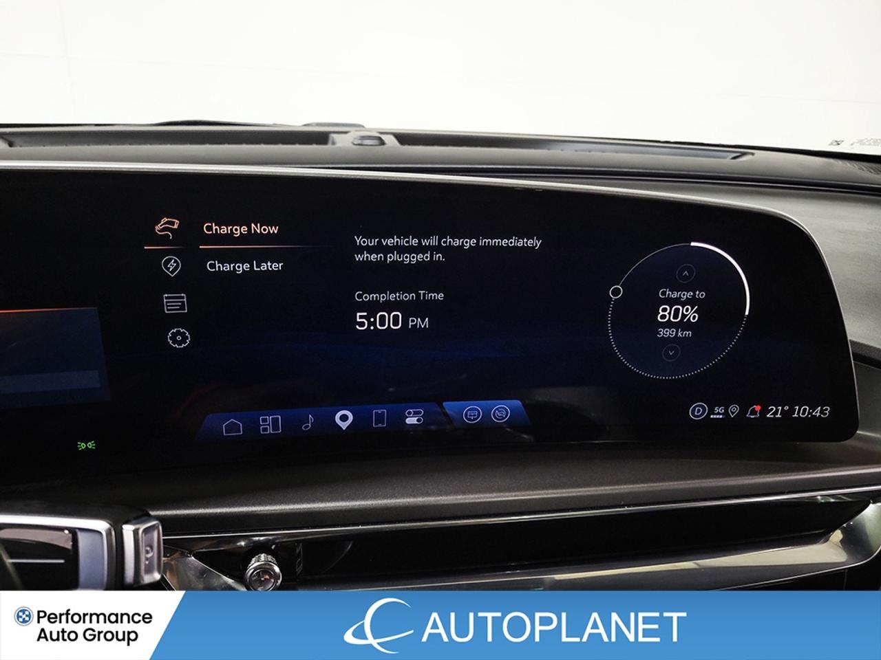 2024 Cadillac LYRIQ Tech AWD, Back Up Cam, 494 Range km (est) Photo