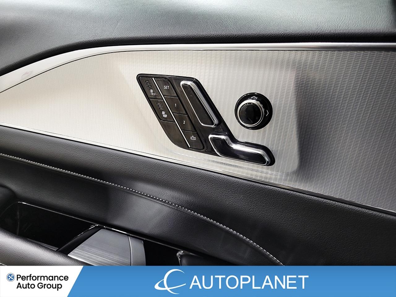 2024 Cadillac LYRIQ Tech AWD, Back Up Cam, 494 Range km (est) Photo