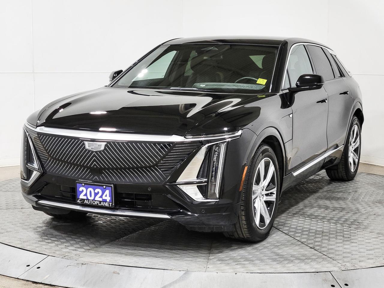 2024 Cadillac LYRIQ Tech AWD, Back Up Cam, 494 Range km (est) Photo