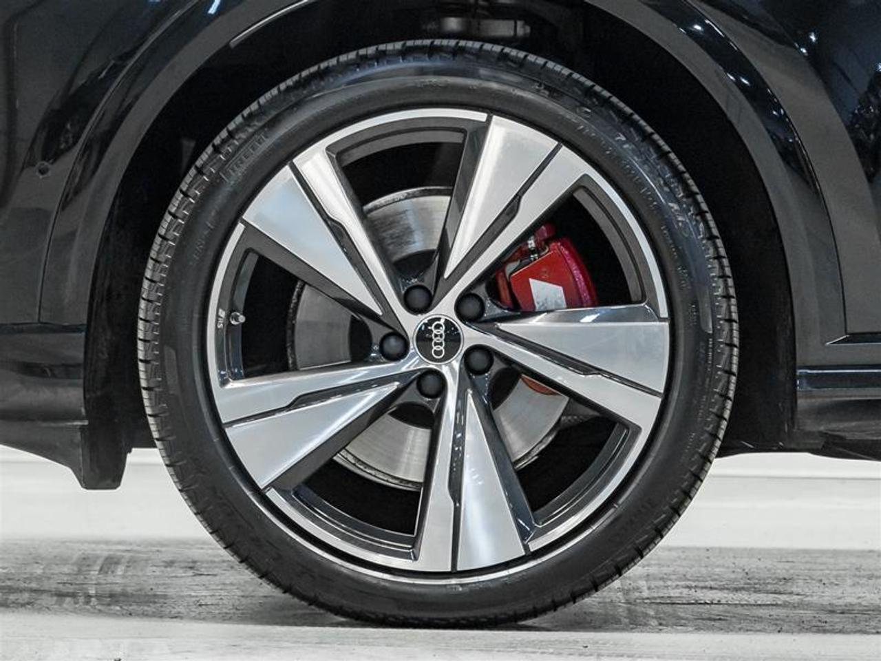 2025 Audi New SQ5 3.0T Progressiv 4dr All-Wheel Drive quattro Sport Utility Photo3