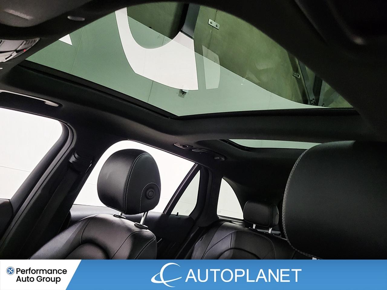 2022 Mercedes-Benz GLC300 4MATIC, Turbo, Pano Roof, Navi, Apple CarPlay! Photo