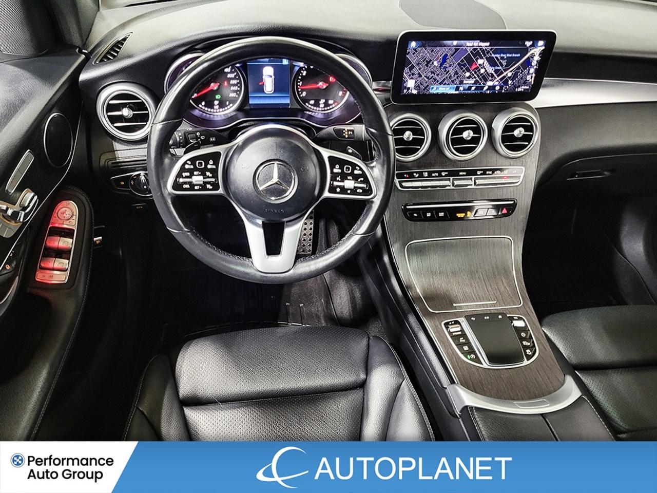 2022 Mercedes-Benz GLC300 4MATIC, Turbo, Pano Roof, Navi, Apple CarPlay! Photo