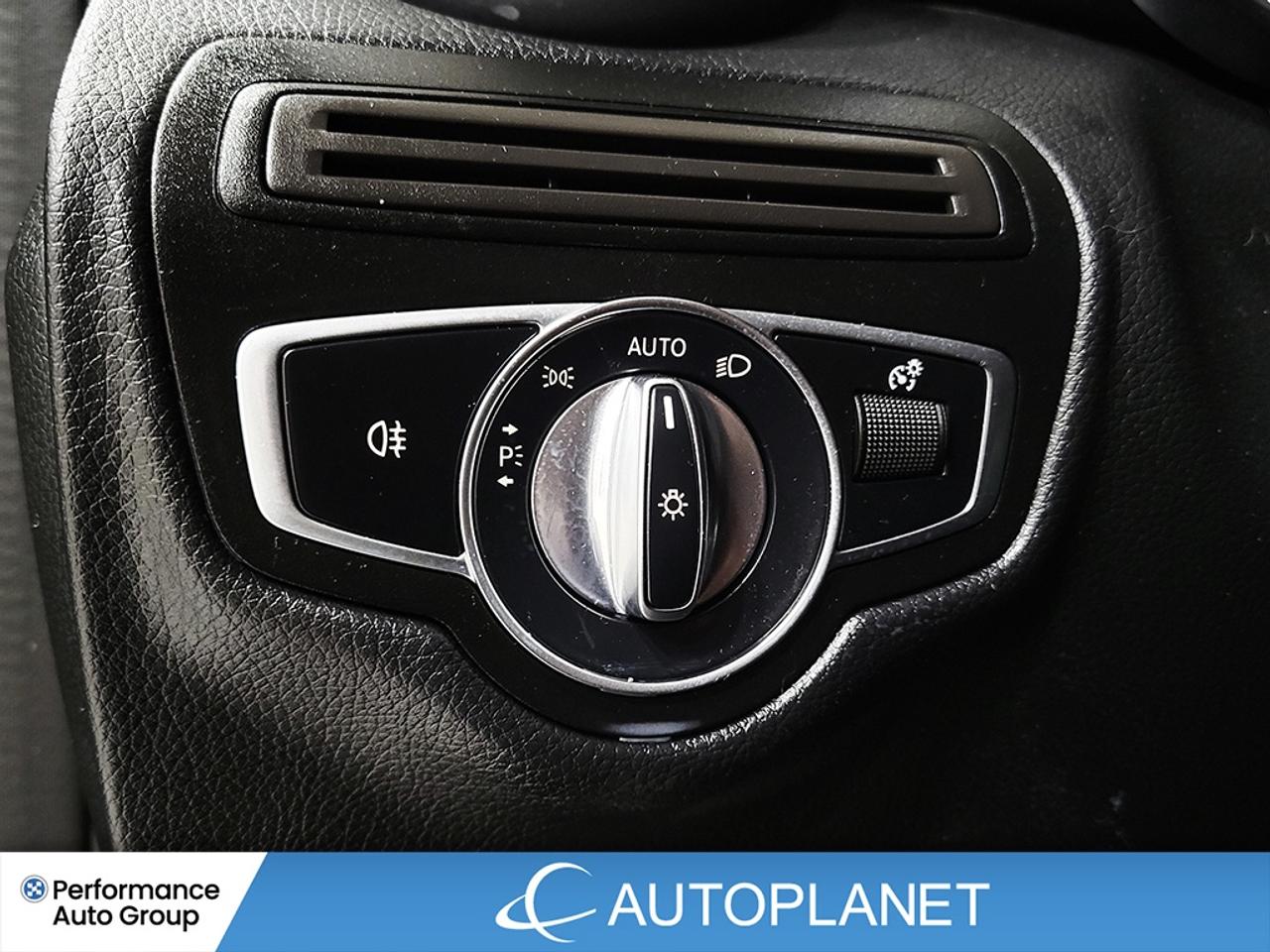 2022 Mercedes-Benz GLC300 4MATIC, Turbo, Pano Roof, Navi, Apple CarPlay! Photo