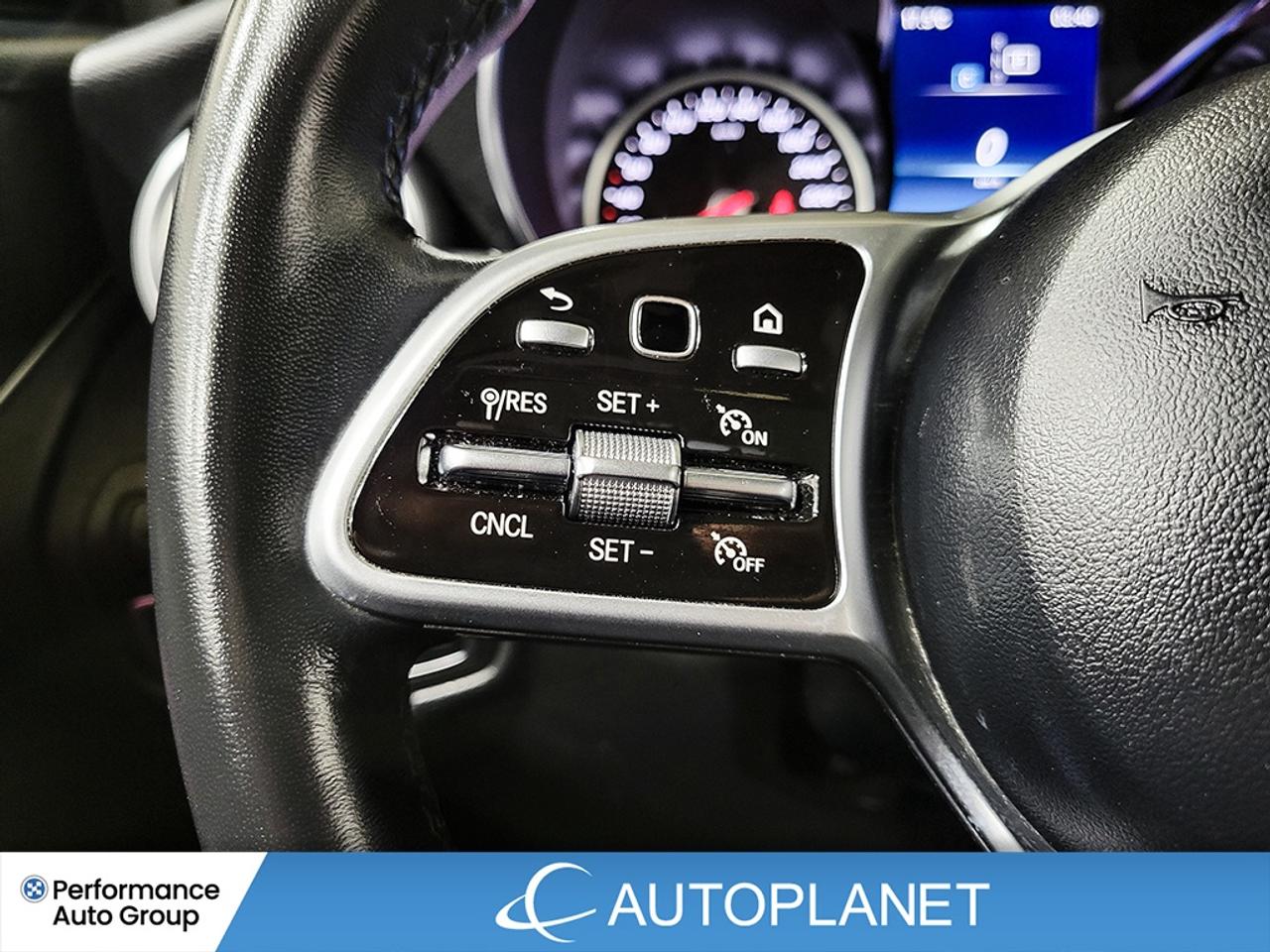 2022 Mercedes-Benz GLC300 4MATIC, Turbo, Pano Roof, Navi, Apple CarPlay! Photo