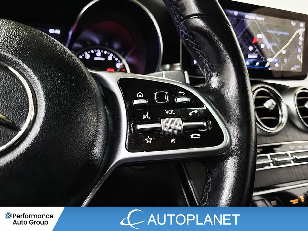 2022 Mercedes-Benz GLC300 4MATIC, Turbo, Pano Roof, Navi, Apple CarPlay! Photo