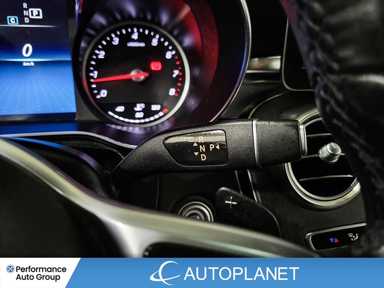 2022 Mercedes-Benz GLC300 4MATIC, Turbo, Pano Roof, Navi, Apple CarPlay! Photo