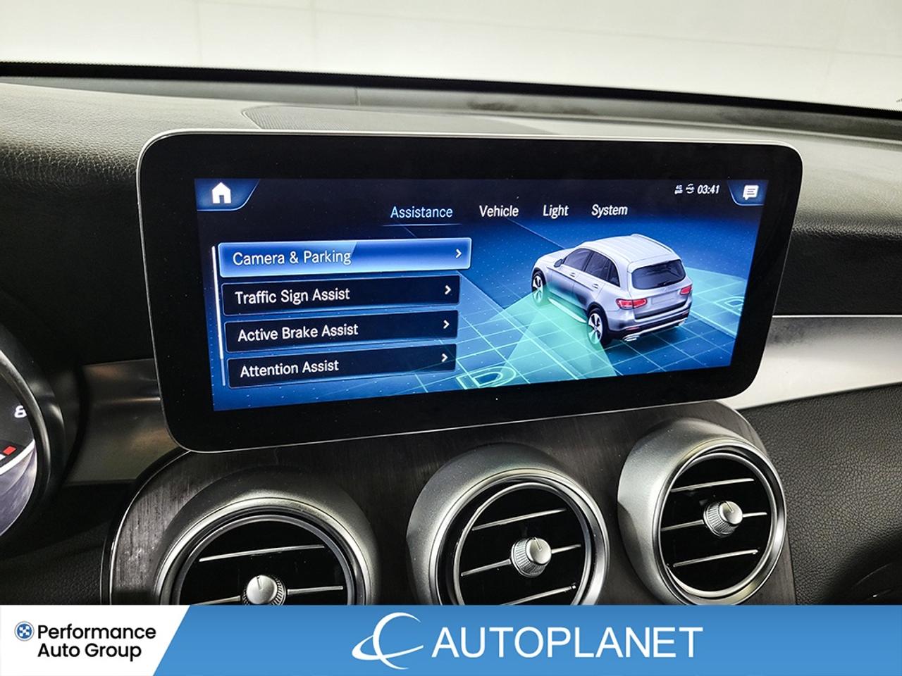 2022 Mercedes-Benz GLC300 4MATIC, Turbo, Pano Roof, Navi, Apple CarPlay! Photo