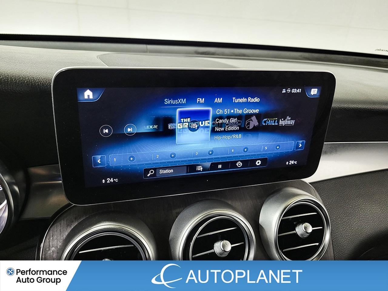 2022 Mercedes-Benz GLC300 4MATIC, Turbo, Pano Roof, Navi, Apple CarPlay! Photo