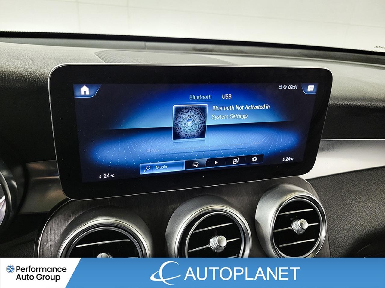 2022 Mercedes-Benz GLC300 4MATIC, Turbo, Pano Roof, Navi, Apple CarPlay! Photo