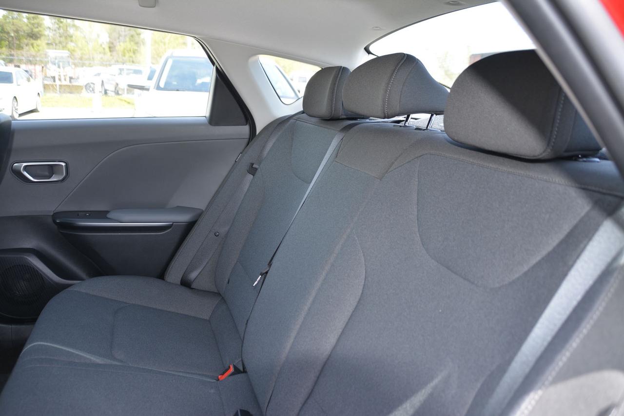 2025 Kia K4 K4 LX Photo