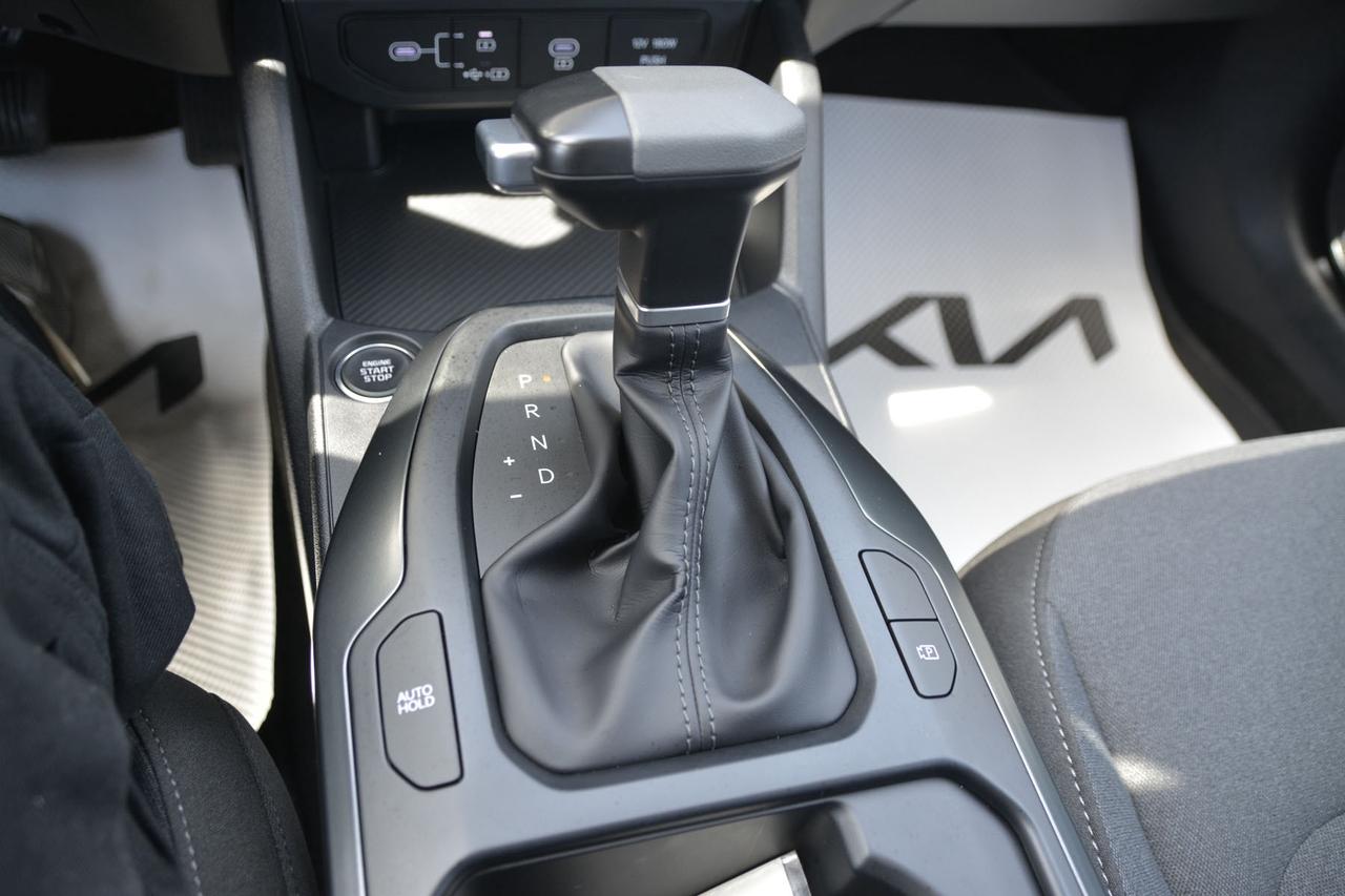 2025 Kia K4 K4 LX Photo