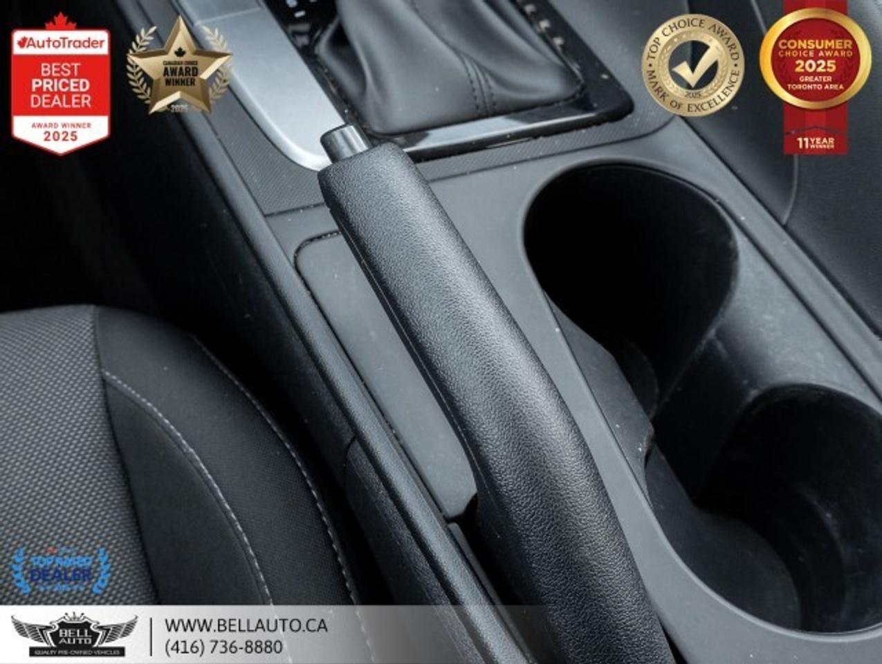 2022 Hyundai Elantra Essential   B.CAM   HTDSEATS   CARPLAY   NOACCIDEN Photo