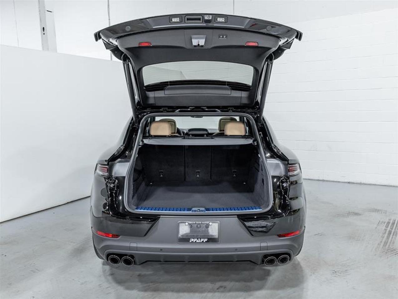 2026 Porsche Cayenne  Photo