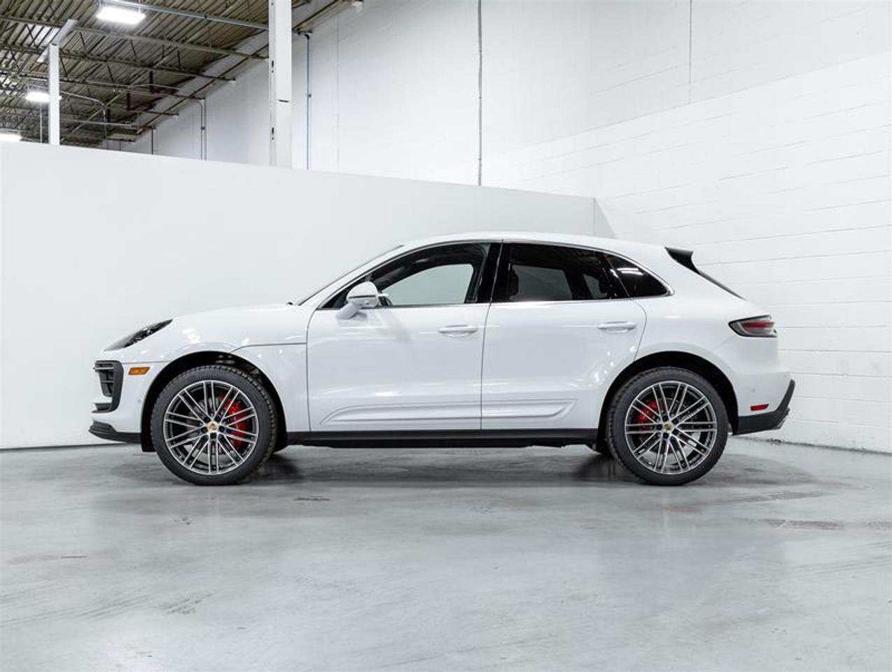2026 Porsche Macan  Photo