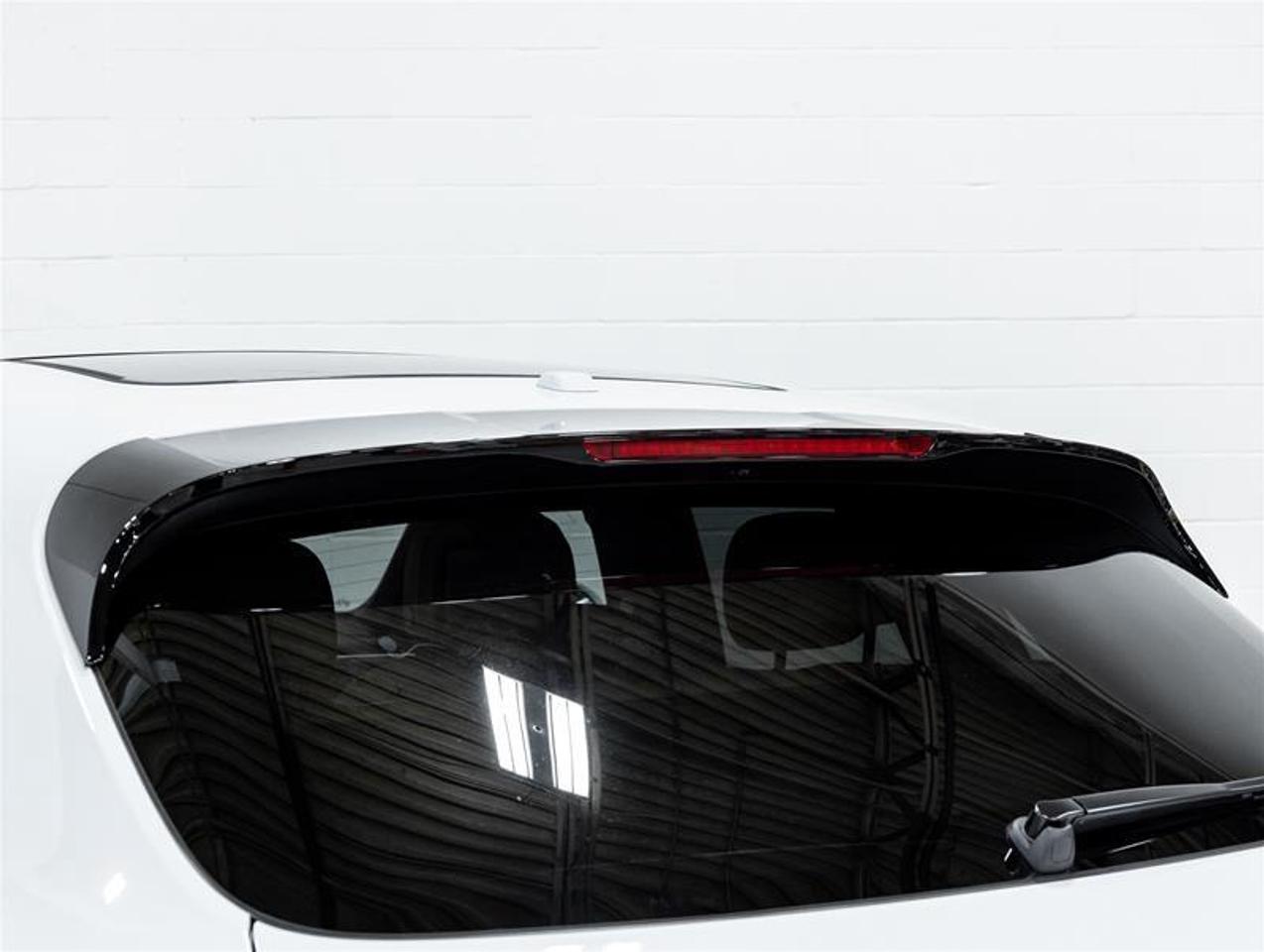 2026 Porsche Macan  Photo