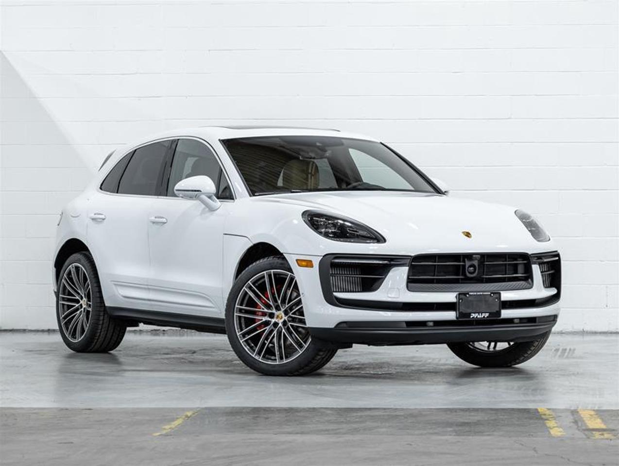 2026 Porsche Macan  Photo