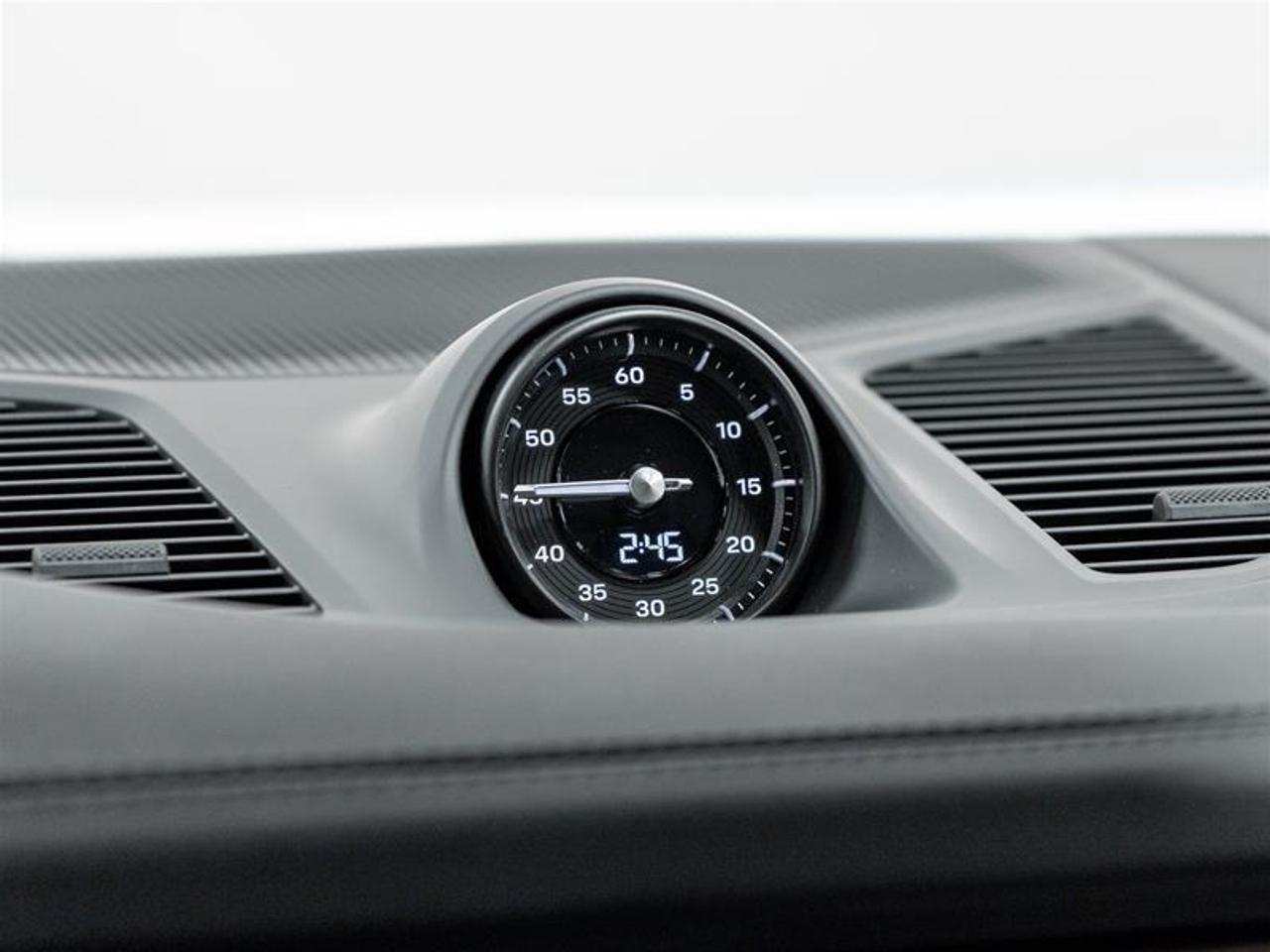 2026 Porsche Cayenne  Photo