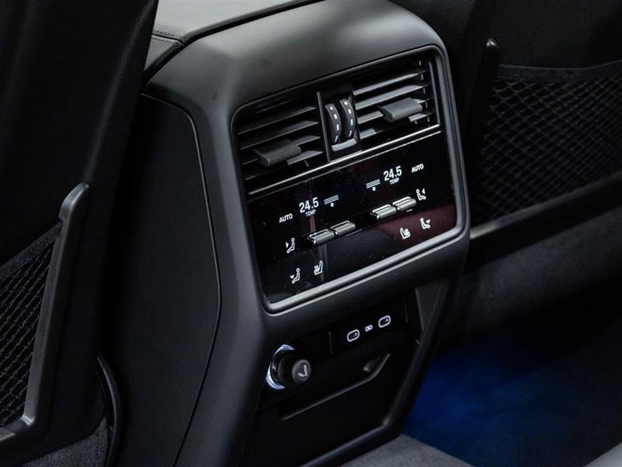 2026 Porsche Cayenne  Photo