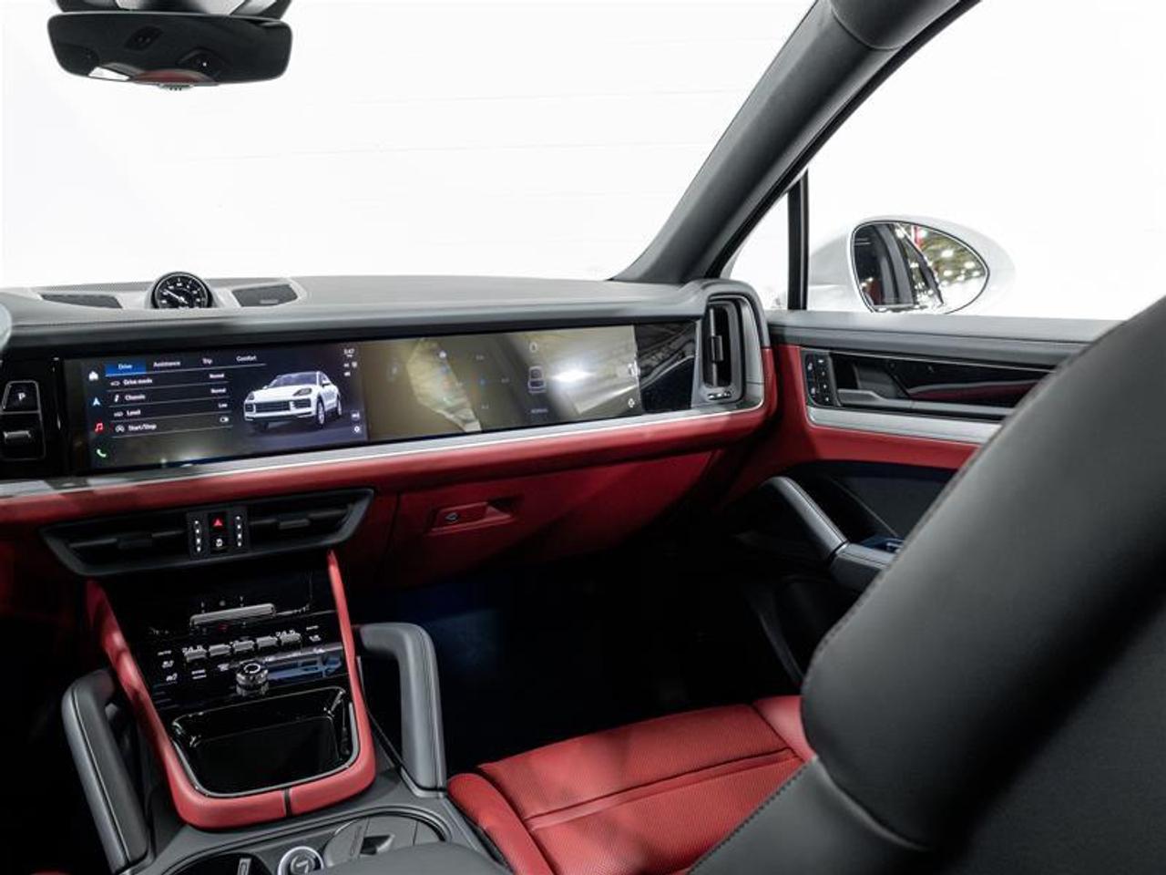 2026 Porsche Cayenne  Photo
