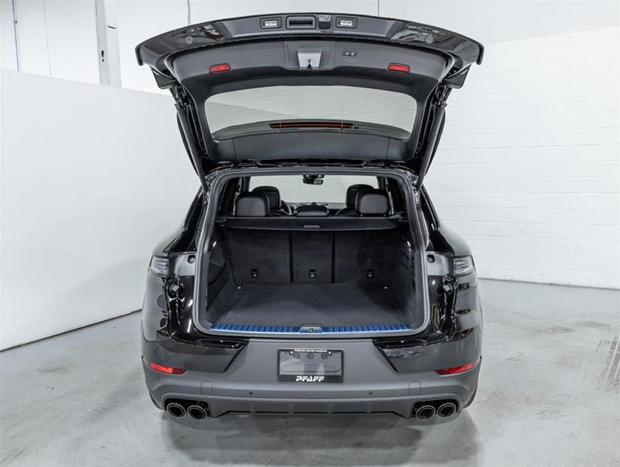 2026 Porsche Cayenne  Photo