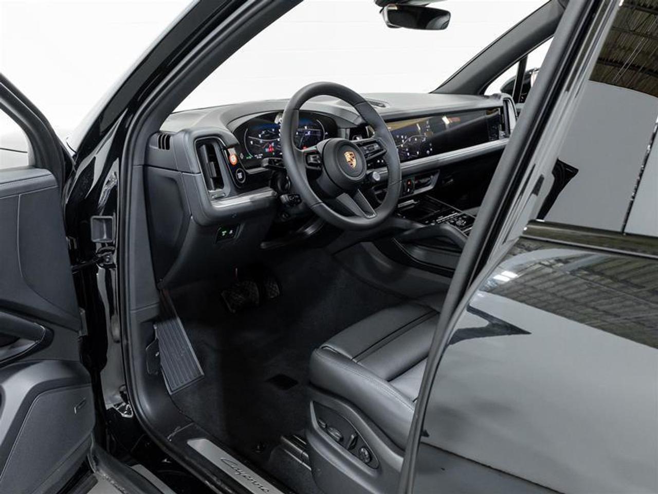 2026 Porsche Cayenne  Photo
