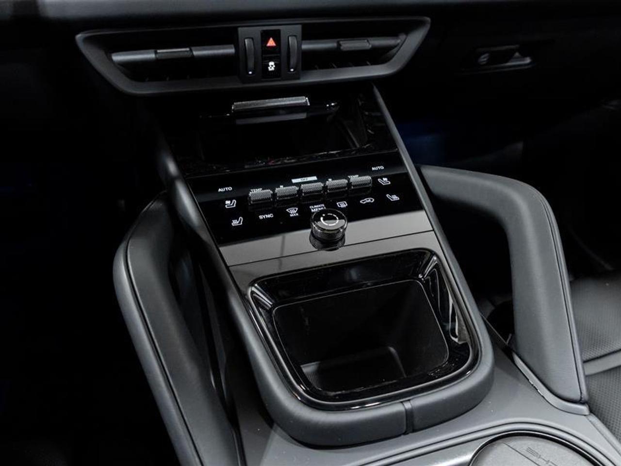 2026 Porsche Cayenne  Photo