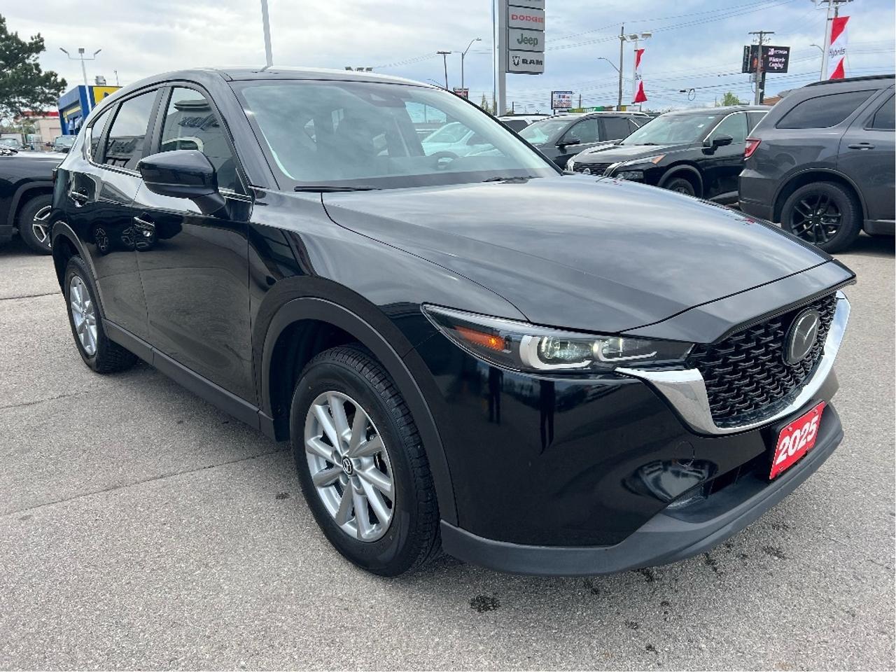 2025 Mazda CX-5 GS AWD *LTHR *PWR SEAT *PWR LIFTGATE *CARPLAY Photo