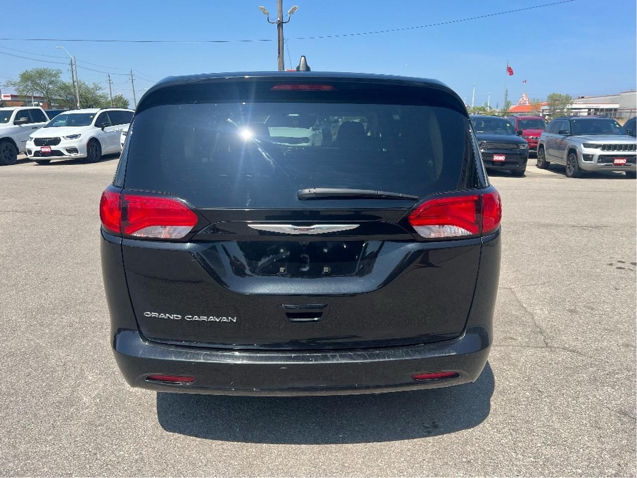 2023 Chrysler Grand Caravan SXT 7-PASS *PWR SEAT *PWR SLIDING DOORS *BKP CAM Photo