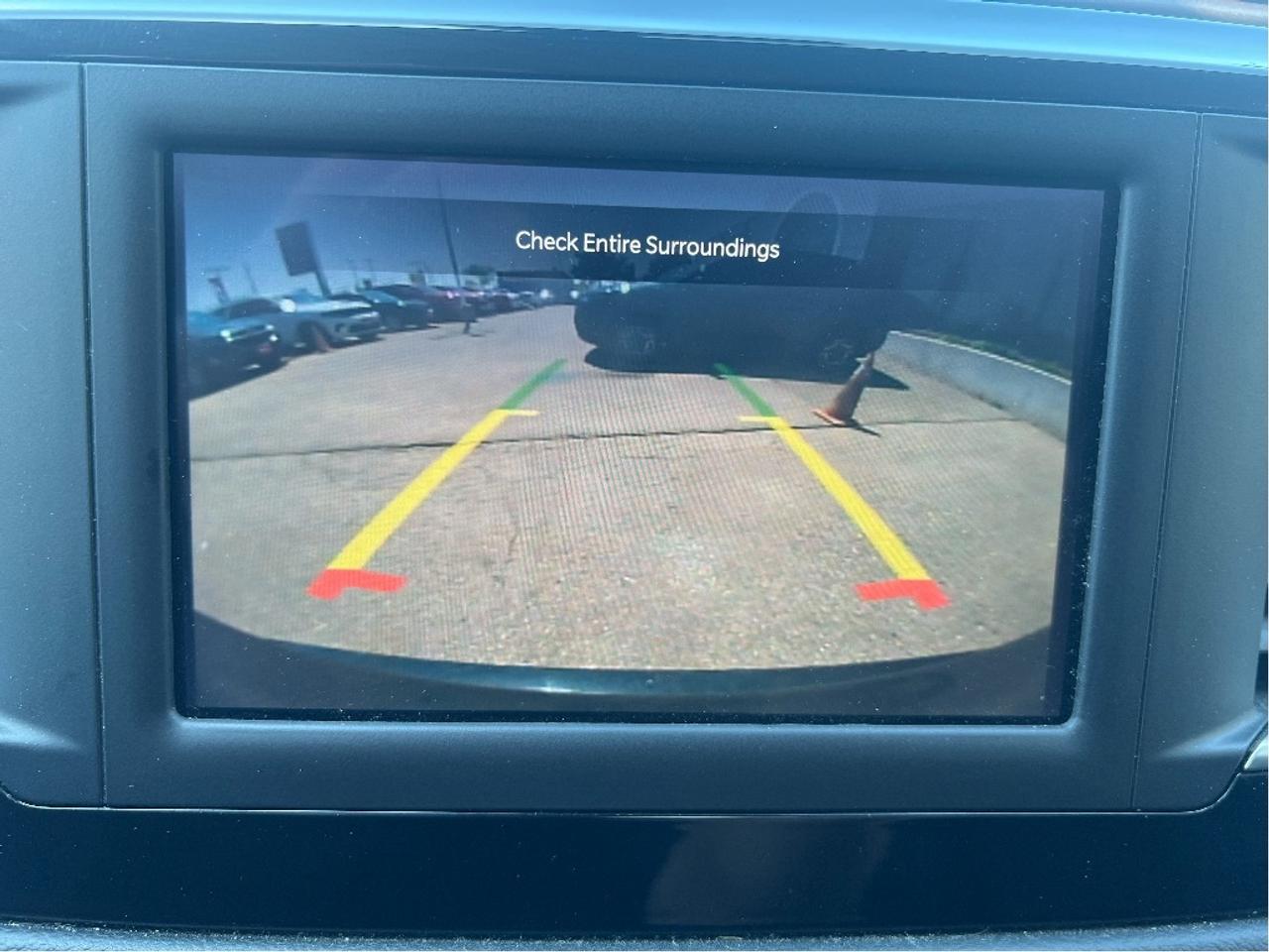 2023 Chrysler Grand Caravan SXT 7-PASS *PWR SEAT *PWR SLIDING DOORS *BKP CAM Photo