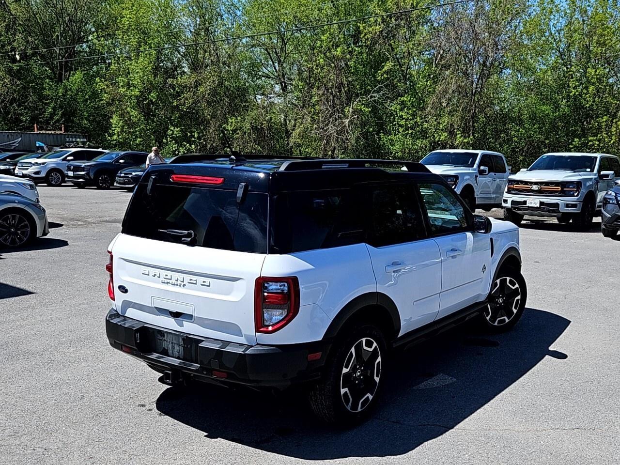2021 Ford Bronco Sport OUTER BANKS   TOW PKG   MOONROOF Photo