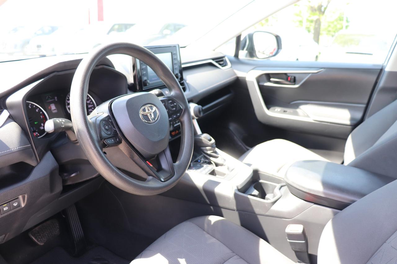 2021 Toyota RAV4 LE AWD SAFETY CERTIFIED Photo