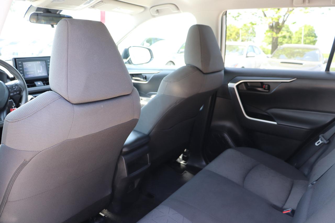 2021 Toyota RAV4 LE AWD SAFETY CERTIFIED Photo