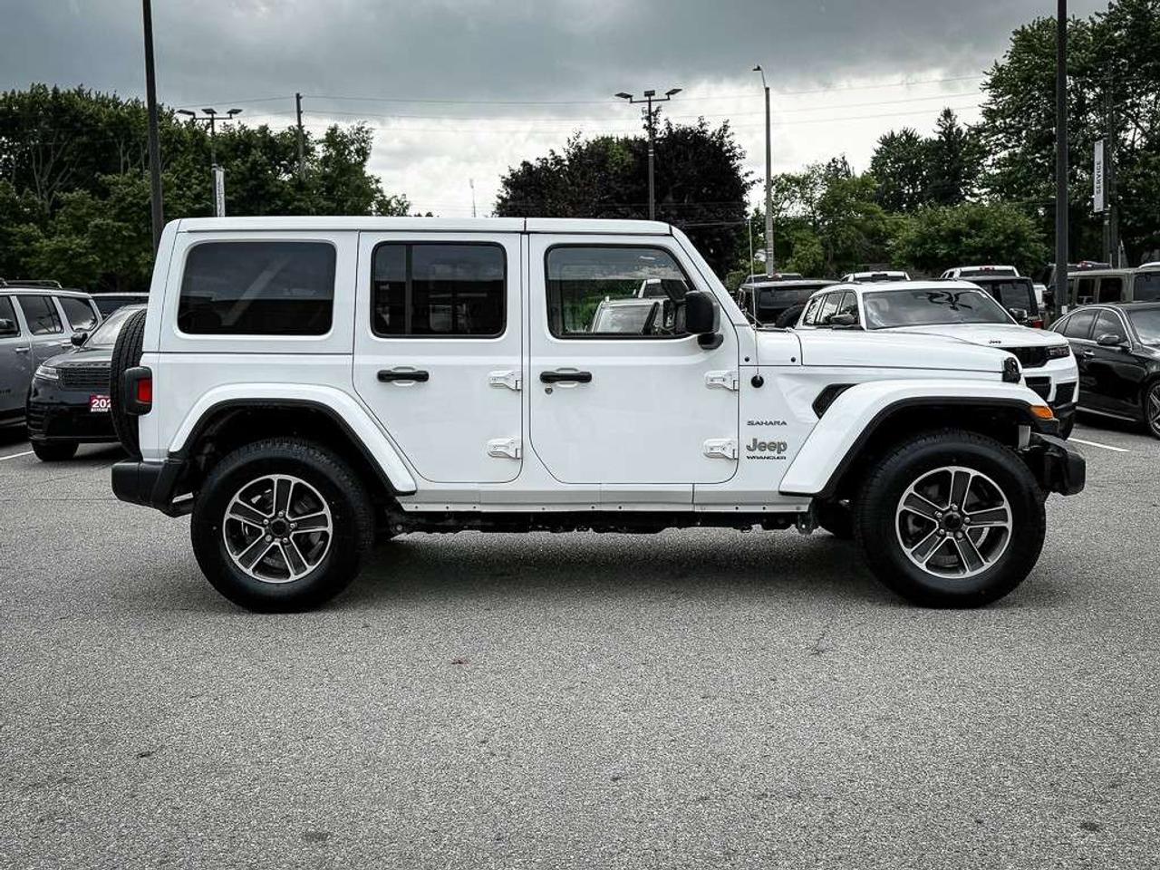 2023 Jeep Wrangler Sahara   V6   TOW GROUP   HEATED SEATS   REMOTE START Photo3